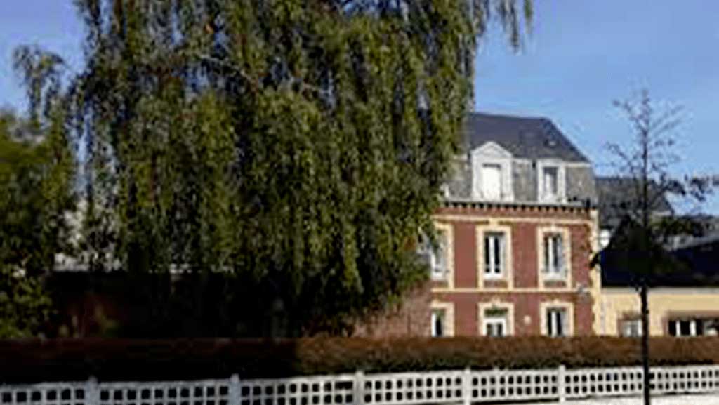 FOYER CHÂTEAU JOLY